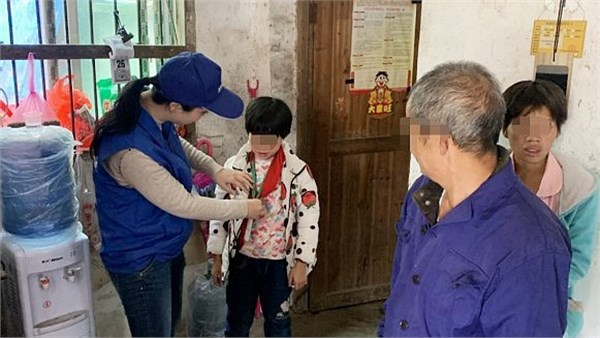 金秋送暖，湖南省慈善總會走訪貧困精神障礙患者